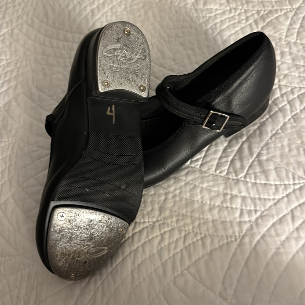 Capezio Mary Jane Black Leather Tap Shoe - Big Kid Size 4